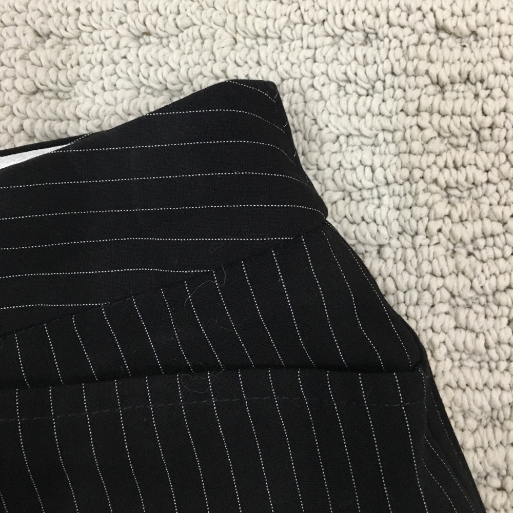 Worthington Black Pinstripe Trousers, Size 20W - Picture 4 of 9